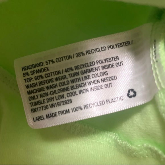 Cat & Jack St. Patrick’s Day Rainbow Top - Picture 4 of 4